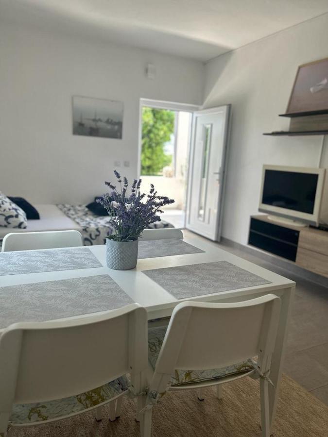 ורסי Apartmani Fulir מראה חיצוני תמונה